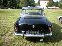 Simca Aronde (1951-1963) (photo prise a Jarrie, 2012-07) (2)